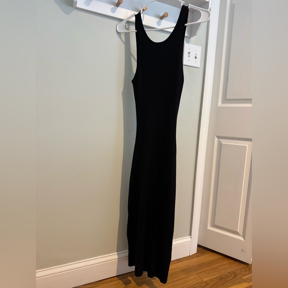 Freshman 1996 Black Ribbed Sweater Midi Dress